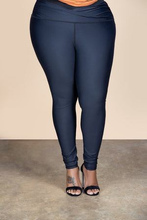 Piping Cotton High-Rise Leggings in BLACK